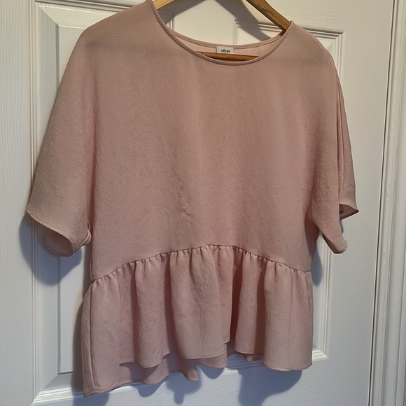 Size small Wilfred drapey blush coloured blouse - Picture 2 of 2